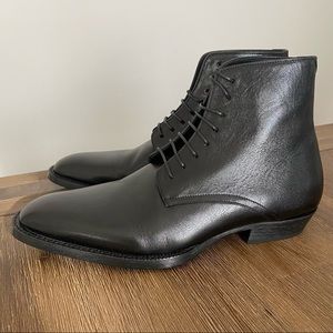 Saint Laurent Wyatt 25 lace-up boot